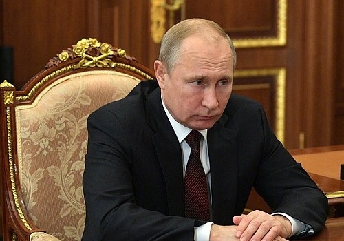 Назло Путину? Принятие налога для богатых отложено