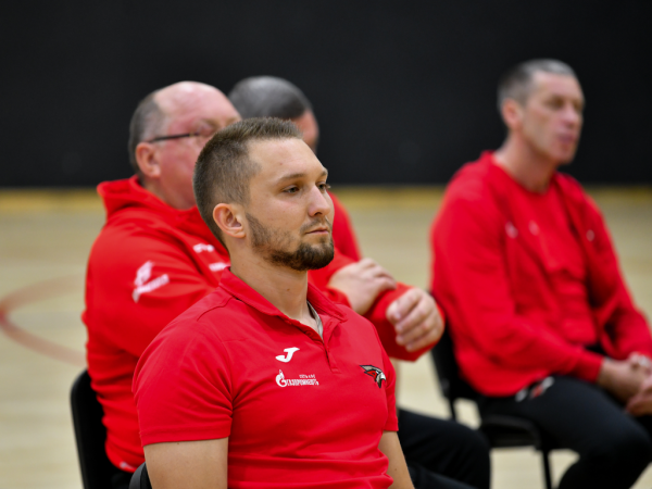 Флаг «Авангарда» установлен на стройплощадке «Арены Омск»
Флаг «Авангарда» установлен на стройплощадке «Арены Омск»