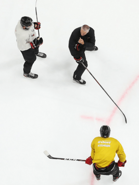 
        ПОДСЛУШАНО: «Авангард» во время эпидемии. Продолжаем тренировки (ФОТО+ВИДЕО)
      