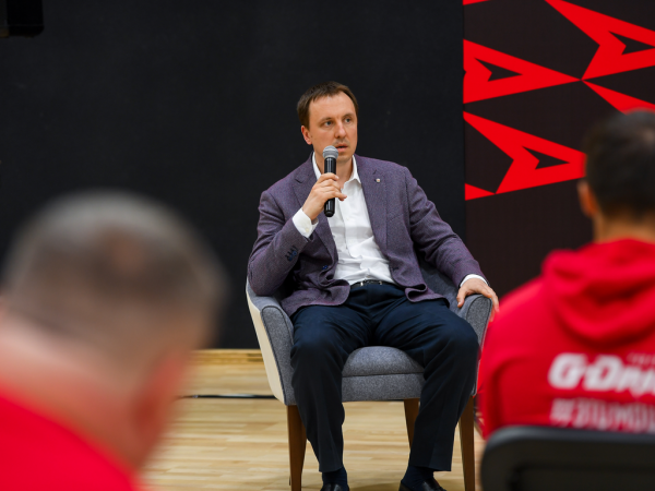 
        «Наша задача — вернуть «Авангард» в Омск к сентябрю 2022 года». Официальное открытие стройки арены (ВИДЕО)
      