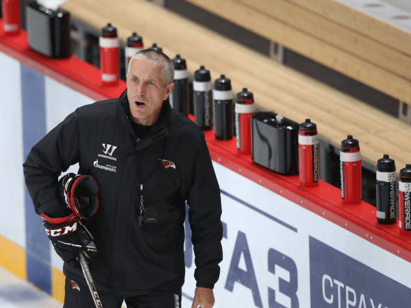 
        ПОДСЛУШАНО: «Авангард» во время эпидемии. Продолжаем тренировки (ФОТО+ВИДЕО)
      