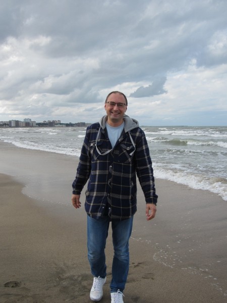 Писатель Николай Пономарёв: "Антиутопию удалось издать спустя 18 лет после написания" Писатель Николай Пономарёв: "Антиутопию удалось издать спустя 18 лет после написания"