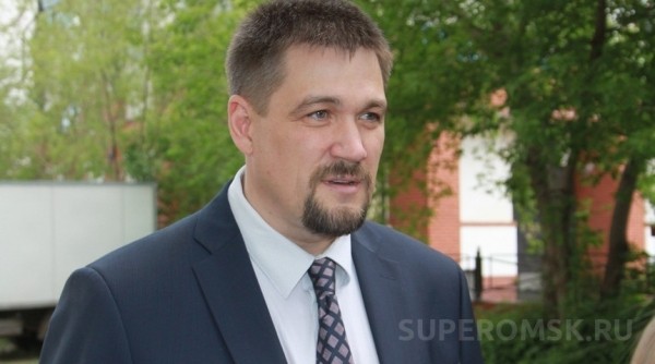 Олег Афанасьев: «Упрощение процедуры перевода жилых помещений в нежилые может ущемить права омичей»