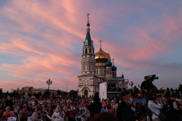 Новое звание Омска отметили внезапным салютом 