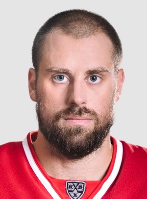 Нападающий Никита Комаров – в «Авангарде»
       
        Нападающий Никита Комаров – в «Авангарде»