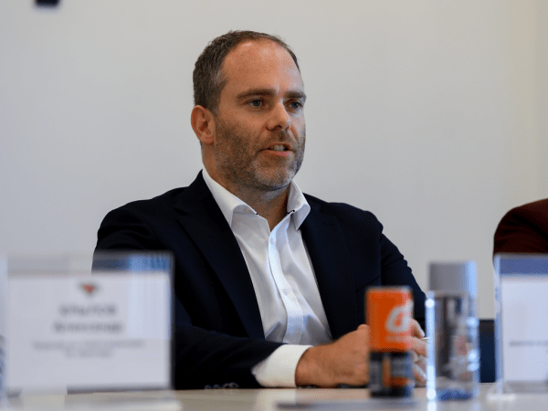 
        «Наша задача — вернуть «Авангард» в Омск к сентябрю 2022 года». Официальное открытие стройки арены (ВИДЕО)
      