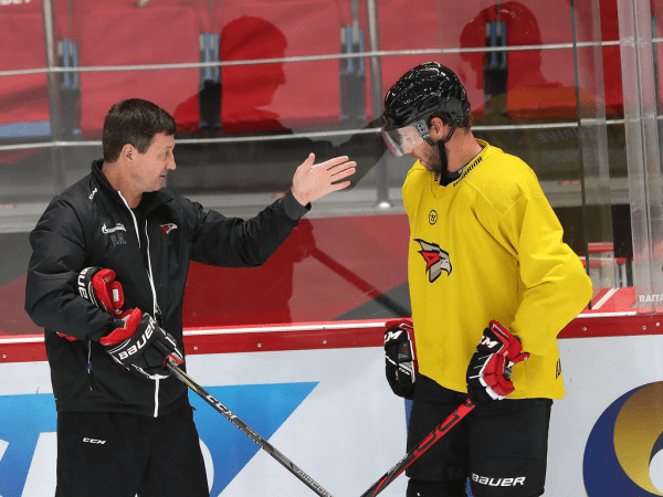 
        ПОДСЛУШАНО: «Авангард» во время эпидемии. Продолжаем тренировки (ФОТО+ВИДЕО)
      