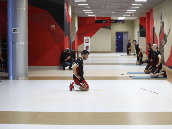 
        ПОДСЛУШАНО: «Авангард» во время эпидемии. Продолжаем тренировки (ФОТО+ВИДЕО)
      