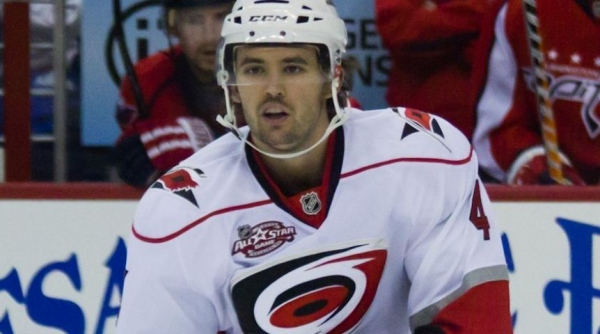 «Авангард» пополнит экс-защитник «Баффало» Макбэйн – СМИ