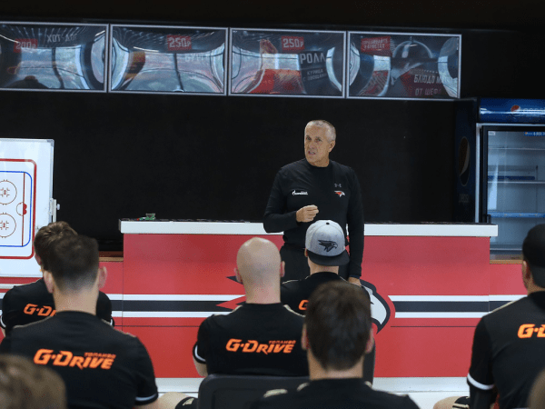 ПОДСЛУШАНО: первый лед с главным тренером (ФОТО+ВИДЕО)
ПОДСЛУШАНО: первый лед с главным тренером (ФОТО+ВИДЕО)