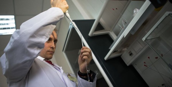 В России успешно завершилось испытание первой вакцины от коронавируса