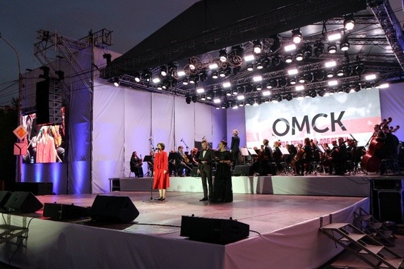 Новое звание Омска отметили внезапным салютом 