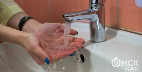 Жители трёх омских районов просидят без воды до середины недели