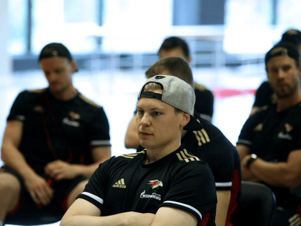 ПОДСЛУШАНО: первый лед с главным тренером (ФОТО+ВИДЕО)
ПОДСЛУШАНО: первый лед с главным тренером (ФОТО+ВИДЕО)