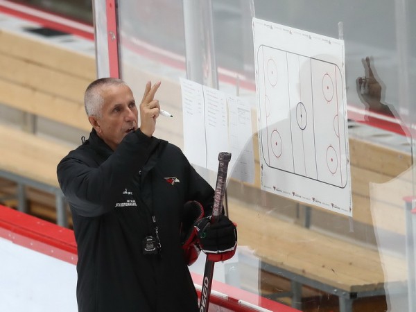 Боб Хартли: «Нам важно сплотиться, стать семьей и научиться работать вместе»
Боб Хартли: «Нам важно сплотиться, стать семьей и научиться работать вместе»