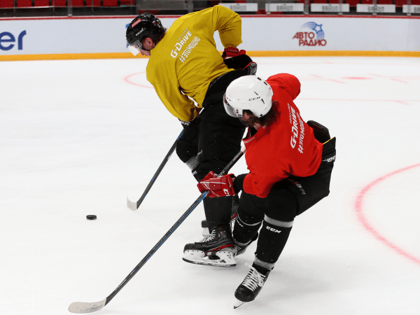 
        ПОДСЛУШАНО: как «Авангард» начал подготовку к сезону (ФОТО+ВИДЕО)
      