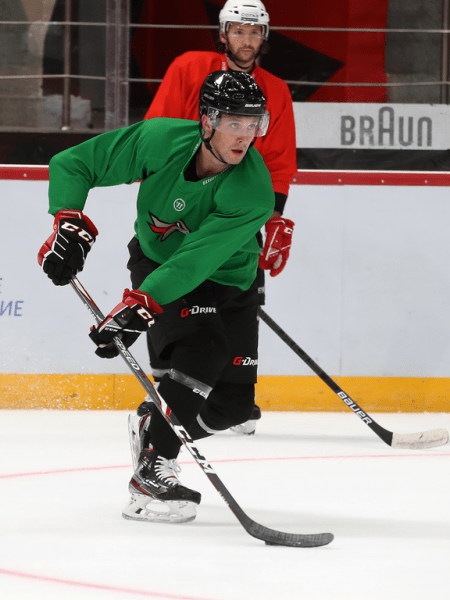 
        ПОДСЛУШАНО: как «Авангард» начал подготовку к сезону (ФОТО+ВИДЕО)
      