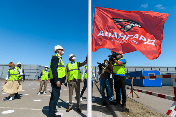 
        «Наша задача — вернуть «Авангард» в Омск к сентябрю 2022 года». Официальное открытие стройки арены (ВИДЕО)
      