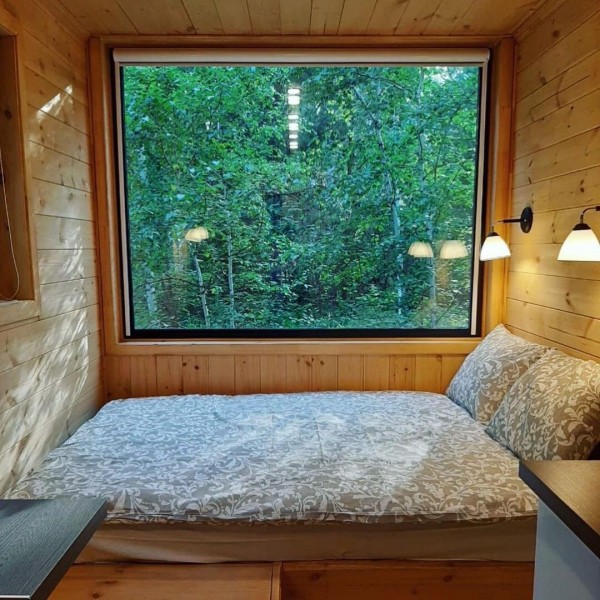 Квартирный отдых в лесу. В Омской области запустили гламурный кэмпинг Квартирный отдых в лесу. В Омской области запустили гламурный кэмпинг