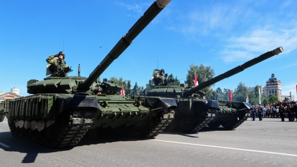 Комиссия не&nbsp;нашла ям&nbsp;на&nbsp;раздавленном танками асфальте в&nbsp;Омске 