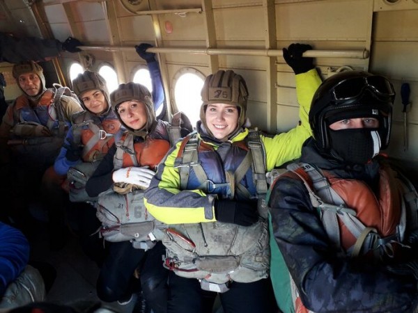 Шаг в неизвестность. День парашютиста отмечают в России