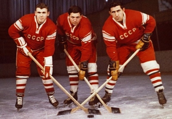 Олимпийский чемпион жестко нарушал режим, и Тарасов выгнал его из хоккея в 25 лет