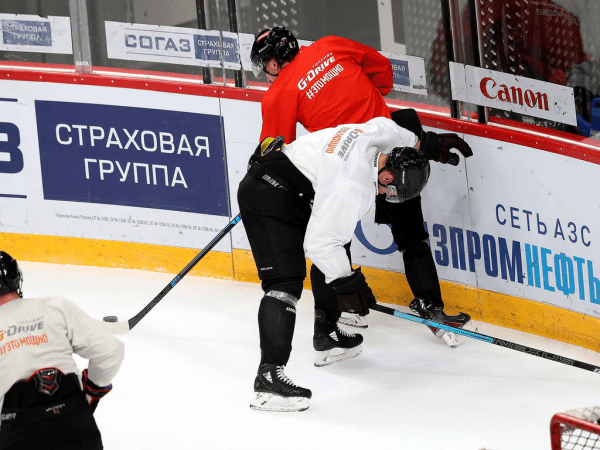 
        ПОДСЛУШАНО: Секач говорит по-русски. Первая двусторонка в новом составе (ФОТО+ВИДЕО)
      