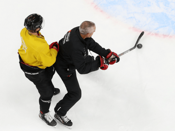 
        ПОДСЛУШАНО: «Авангард» во время эпидемии. Продолжаем тренировки (ФОТО+ВИДЕО)
      