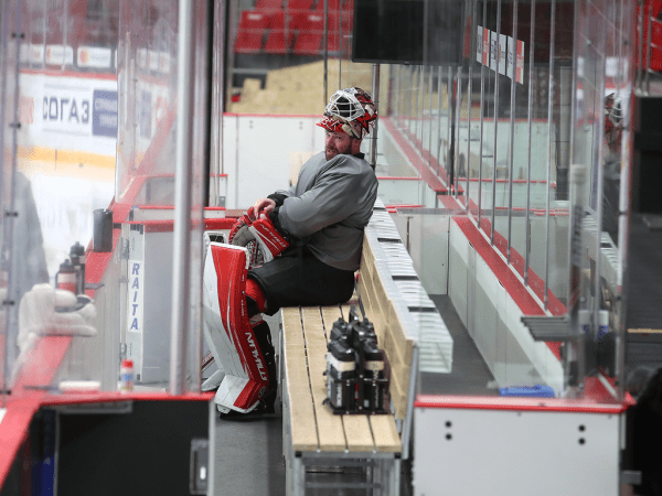 
        ПОДСЛУШАНО: как «Авангард» начал подготовку к сезону (ФОТО+ВИДЕО)
      