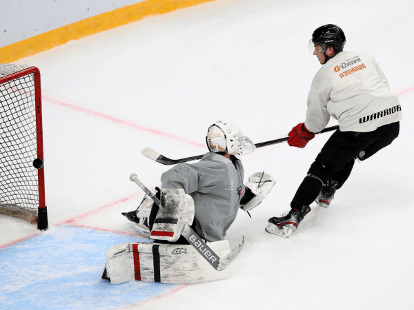 
        ПОДСЛУШАНО: Секач говорит по-русски. Первая двусторонка в новом составе (ФОТО+ВИДЕО)
      