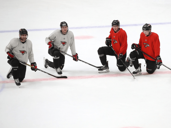 
        ПОДСЛУШАНО: «Авангард» во время эпидемии. Продолжаем тренировки (ФОТО+ВИДЕО)
      