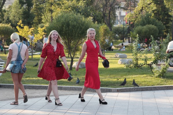 Обманные маневры и доступные компромиссы. День города в Омске прошел в режиме «ждун» Обманные маневры и доступные компромиссы. День города в Омске прошел в режиме «ждун»