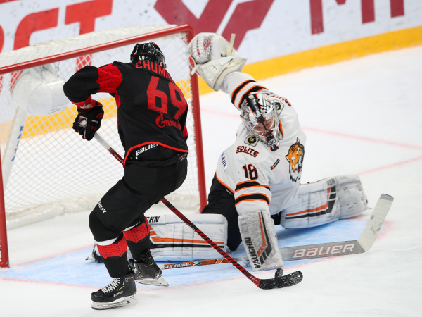 
        Четвёртая победа на предсезонке! Как «Авангард» оказался сильнее «Амура»
      