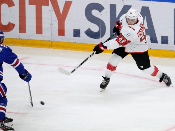 
        «Мы будем гнуть свою линию». Хартли, Семёнов и Буше после победы над СКА
      