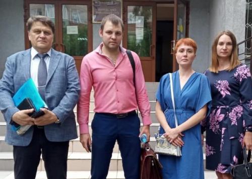 Вдова омского пилота Дамира Ахметова отсудила у «Аэрофлота» 29,7 миллиона рублей Вдова омского пилота Дамира Ахметова отсудила у «Аэрофлота» 29,7 миллиона рублей