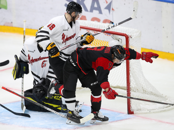 
        Вторая волевая победа в Питере! Как «Авангард» разобрался с «Северсталью»
      