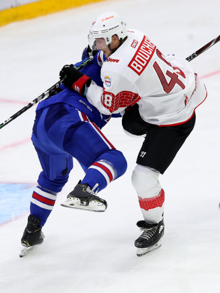 
        Выиграли у СКА и стали победителями турнира в Петербурге! Как «Авангард» завершил предсезонку
      