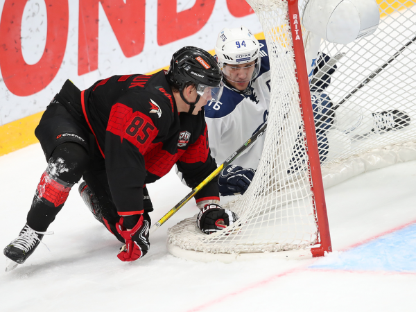 «Авангард» - «Динамо» Москва 5:4. Товарищеский матч (ВИДЕО)
«Авангард» - «Динамо» Москва 5:4. Товарищеский матч (ВИДЕО)