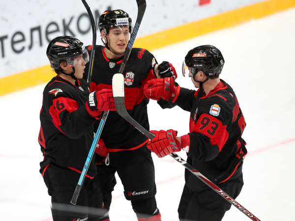 «Авангард» - «Динамо» Москва 5:4. Товарищеский матч (ВИДЕО)
«Авангард» - «Динамо» Москва 5:4. Товарищеский матч (ВИДЕО)