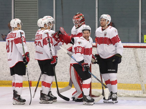 «Вся команда в конкуренции». Хартли, Чинахов и Хохлачёв о разгромной победе над «Динамо» во второй игре предсезонки
«Вся команда в конкуренции». Хартли, Чинахов и Хохлачёв о разгромной победе над «Динамо» во второй игре предсезонки