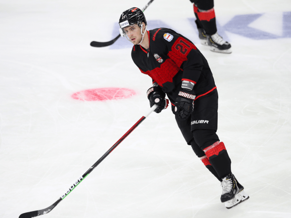 
        «Для нас важно хорошо играть в межсезонье, ведь побеждать всегда приятно». Комментарии после матча с «Торпедо»
      