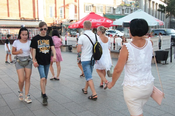 Обманные маневры и доступные компромиссы. День города в Омске прошел в режиме «ждун» Обманные маневры и доступные компромиссы. День города в Омске прошел в режиме «ждун»