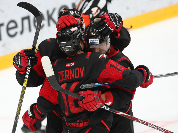 
        Хоккей вернулся! Как «Авангард» выиграл первый предсезонный матч у «Динамо»
      