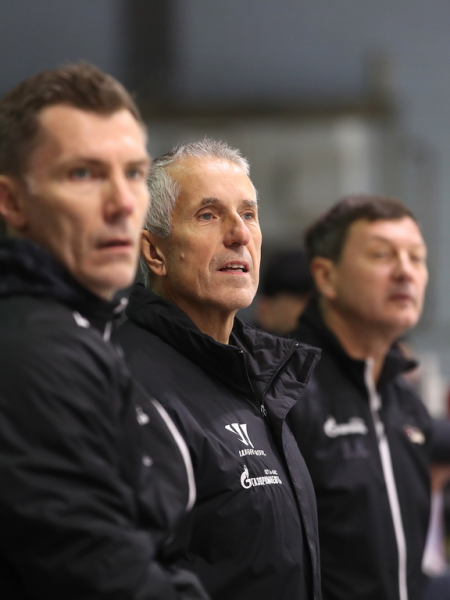 
        Полный разгром в Новогорске! Как «Авангард» одержал победу над «Динамо»
      