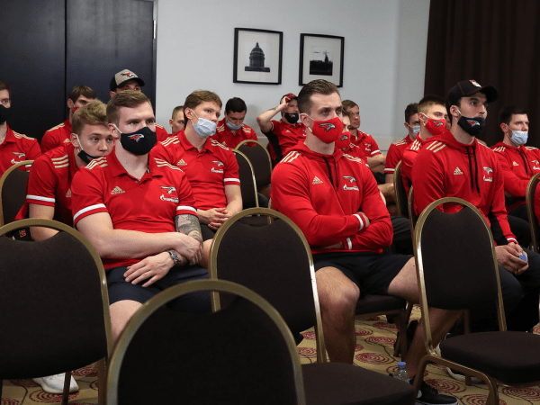 
        Третий мастер-класс программы «Игровой интеллект»: как хоккеистам общаться с прессой (ФОТО+ВИДЕО)
      