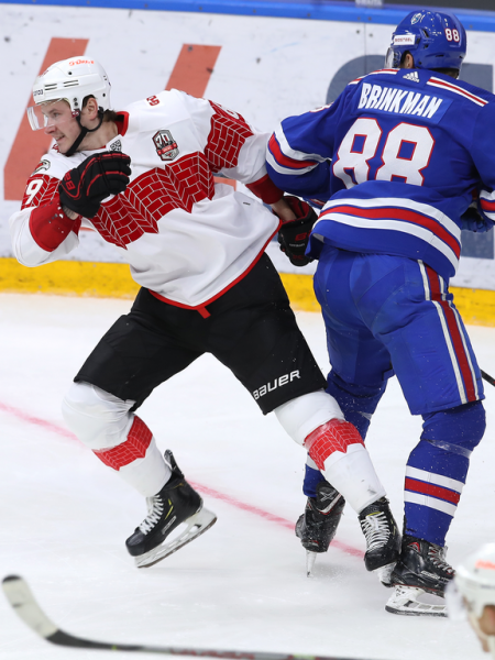 
        Выиграли у СКА и стали победителями турнира в Петербурге! Как «Авангард» завершил предсезонку
      