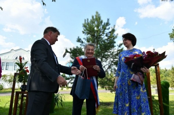 День города-2020 в Омске. Награждение почётного жителя и онлайн-концерт День города-2020 в Омске. Награждение почётного жителя и онлайн-концерт