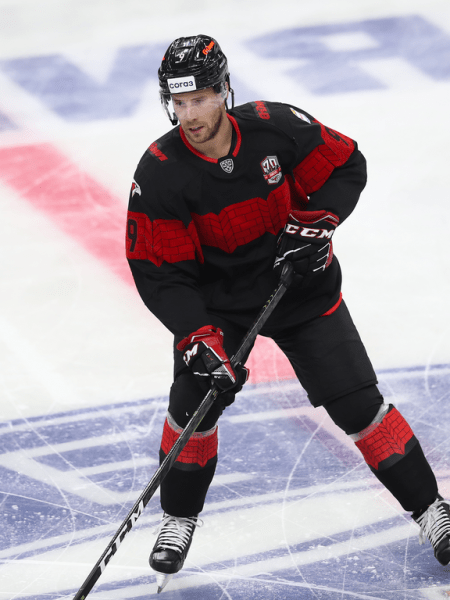 Камбэк в первой игре на турнире в Петербурге! Как «Авангард» победил «Торпедо»
Камбэк в первой игре на турнире в Петербурге! Как «Авангард» победил «Торпедо»