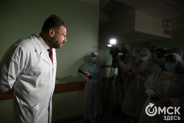 "Они спасают, когда человек не может дышать". В Омск поступили новые аппараты ИВЛ