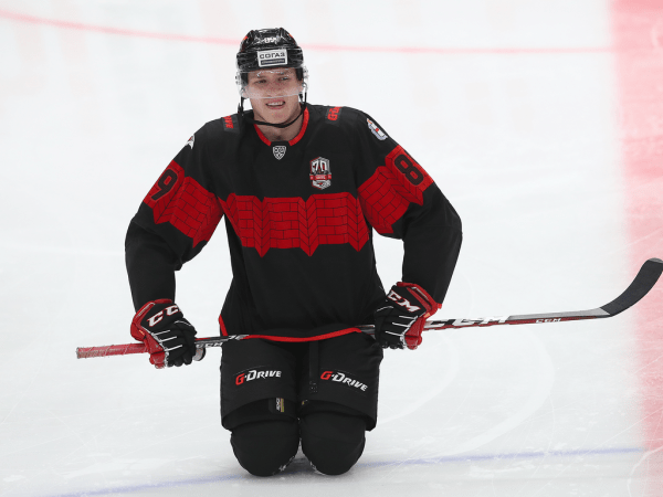 
        Четвёртая победа на предсезонке! Как «Авангард» оказался сильнее «Амура»
      